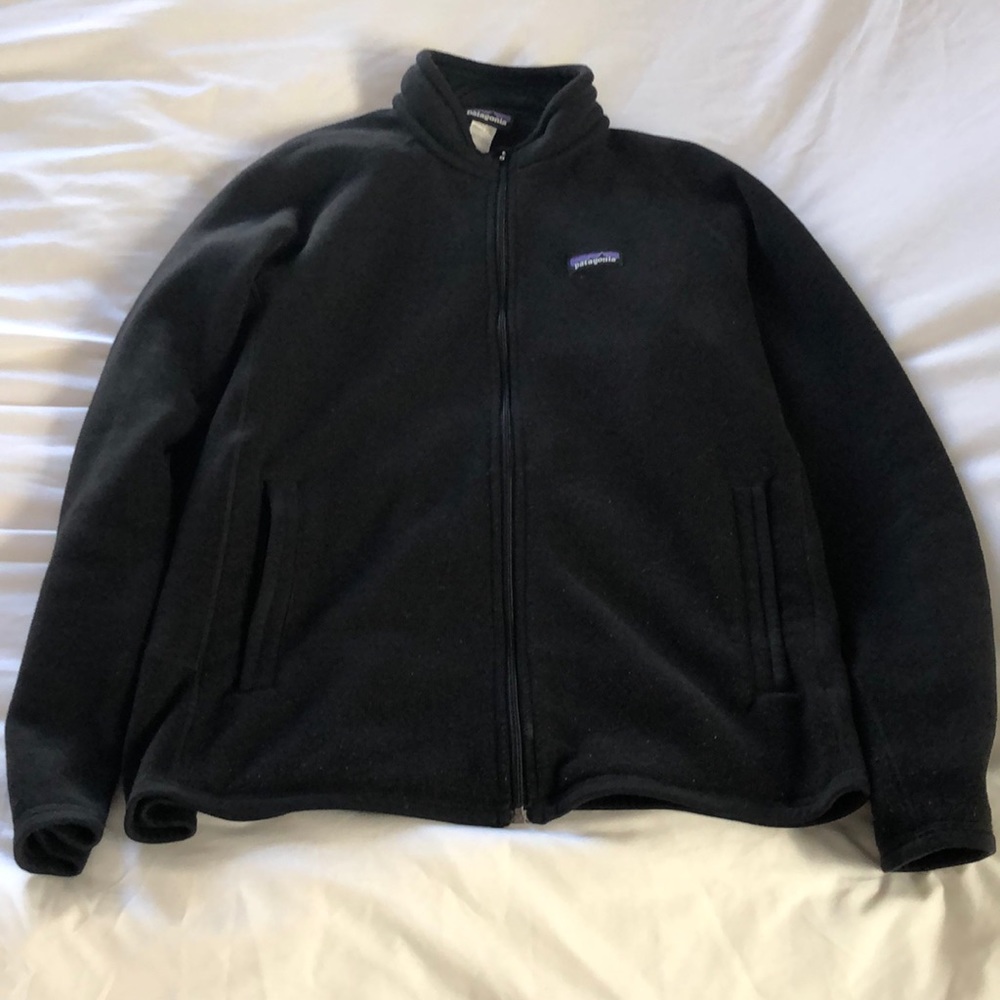 LARGE BLACK PATAGONIA BETTER SWEATER